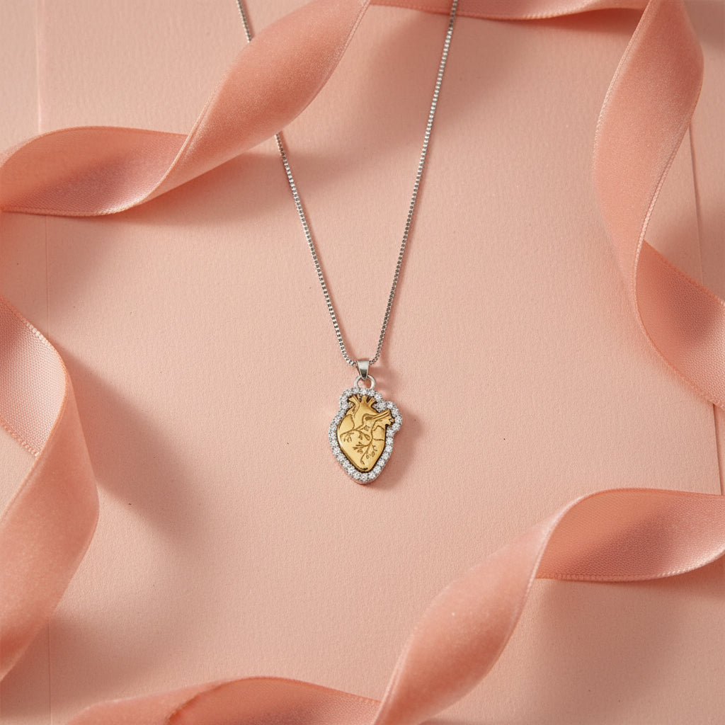 Collana Cuore Anatomico contornato di zirconi
