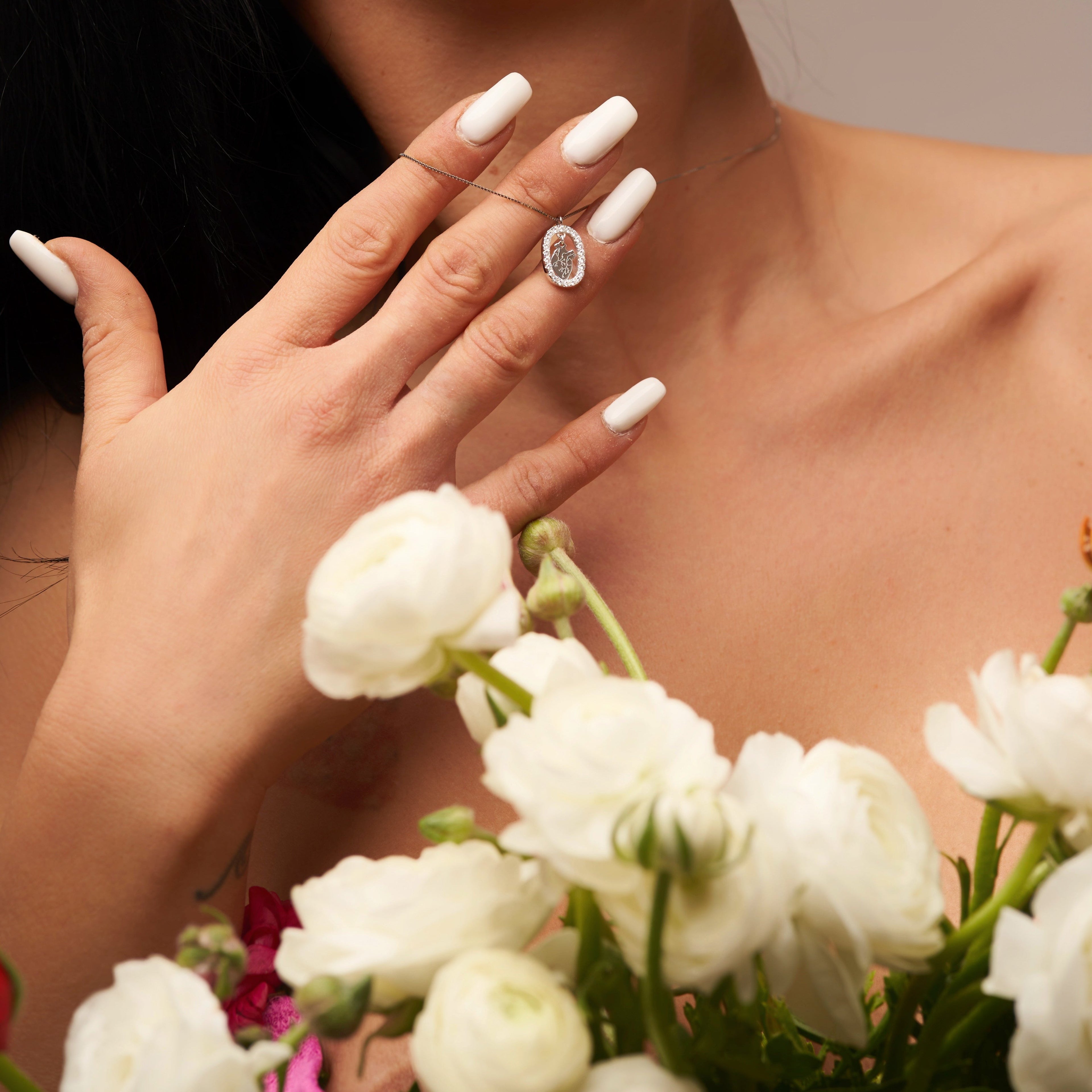 Collana Cuore Anatomico con ovale di zirconi