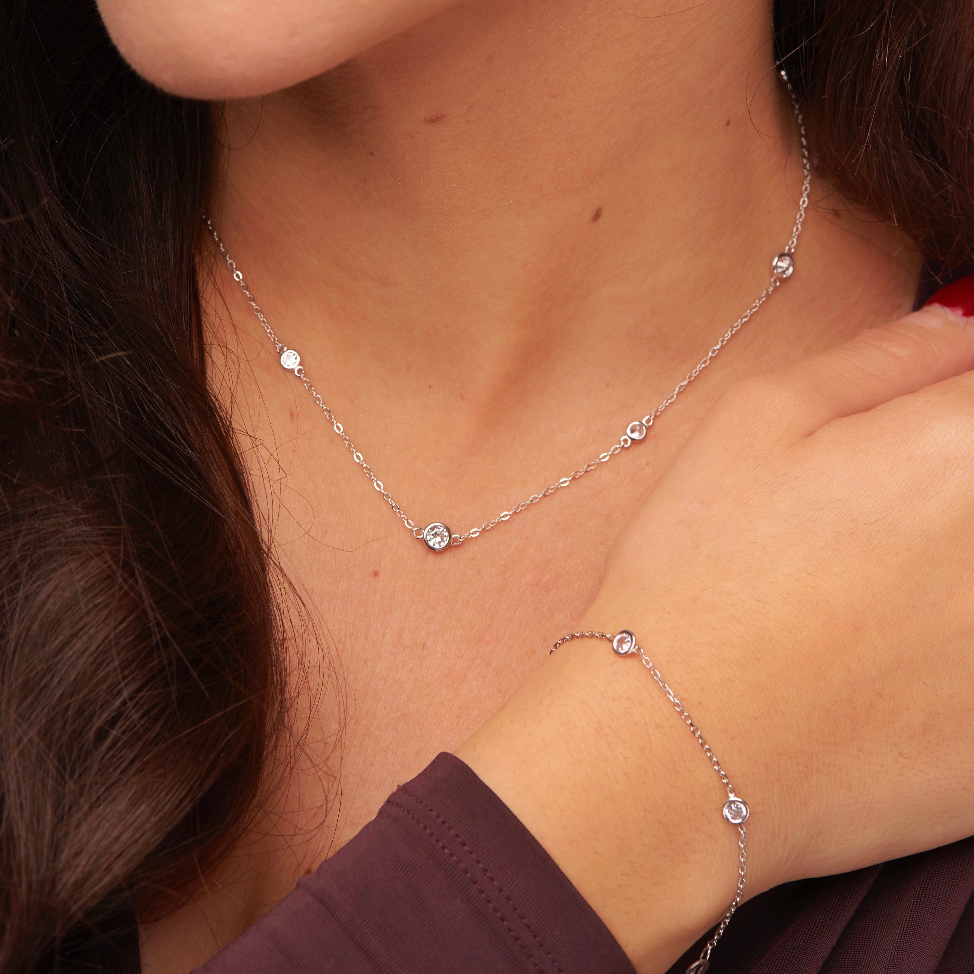 Bracciale con zirconi alternati