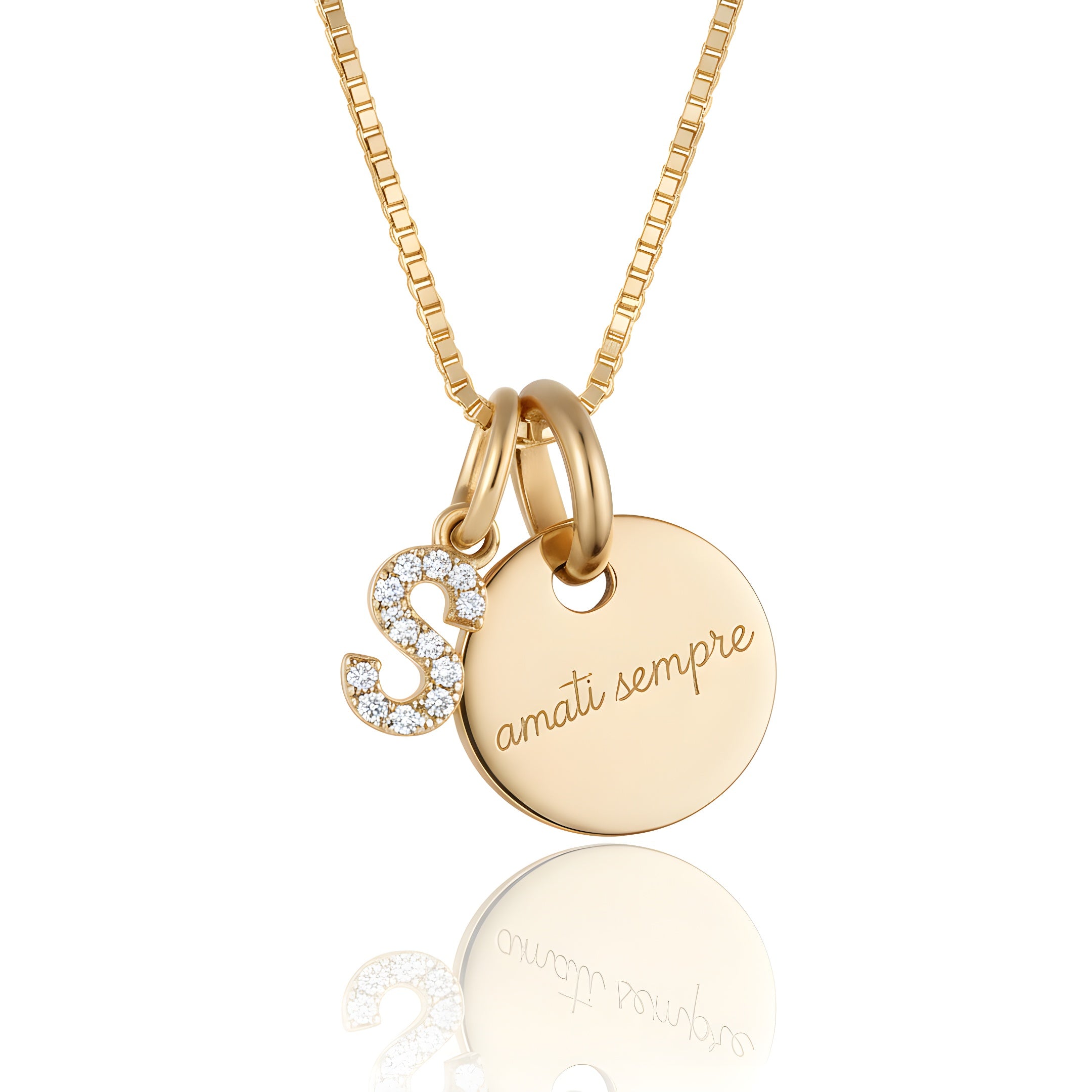 Collana con charm tondo e lettera dell'alfabeto