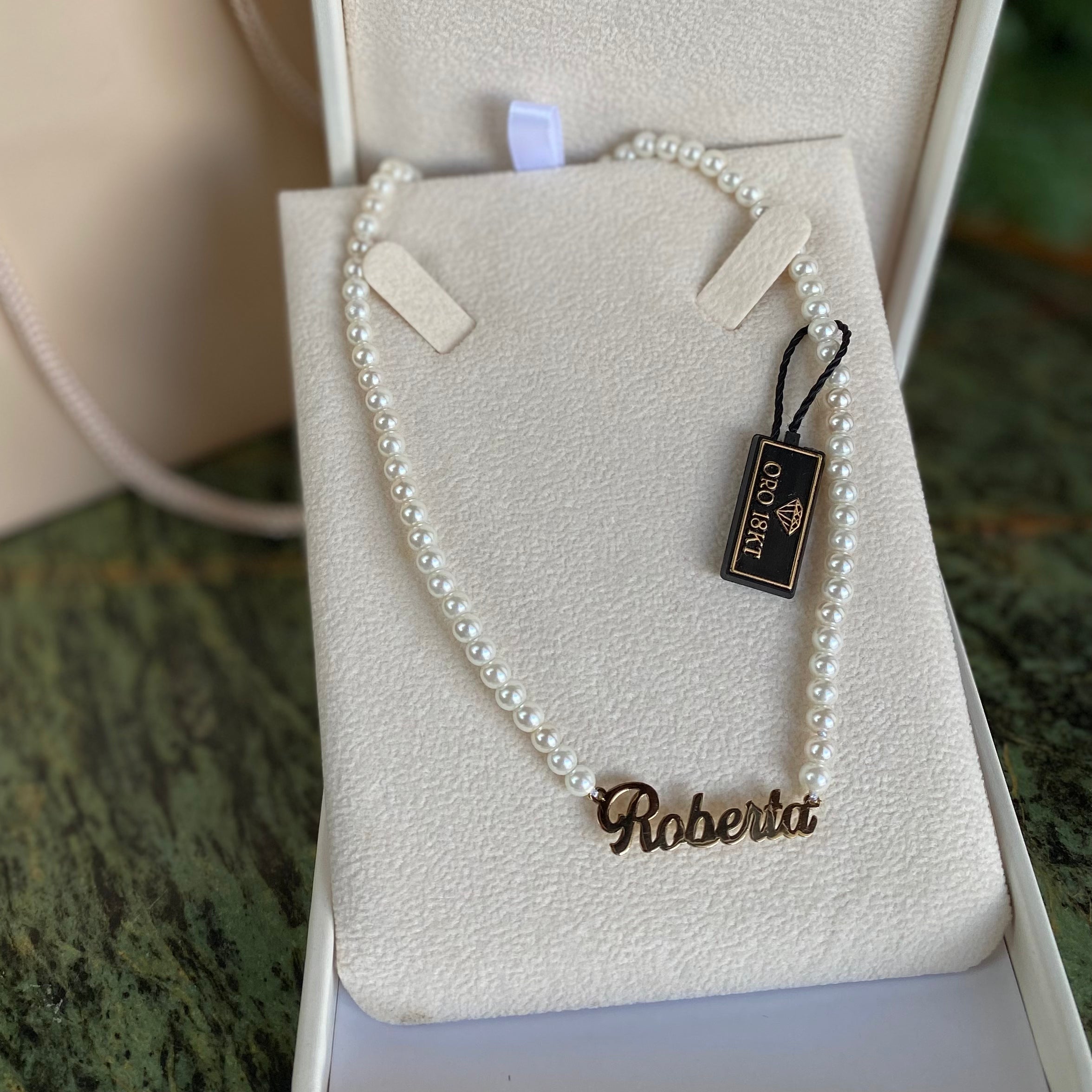 Collana di Perle con Nome in Oro 18 kt